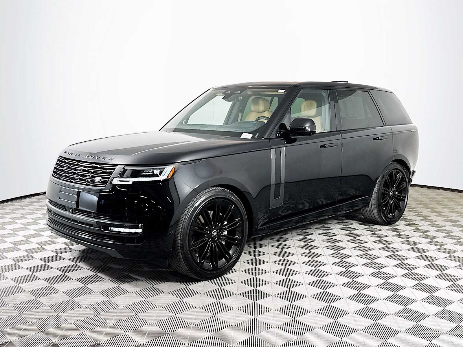 2025 Land Rover Range Rover P400 SE AWD