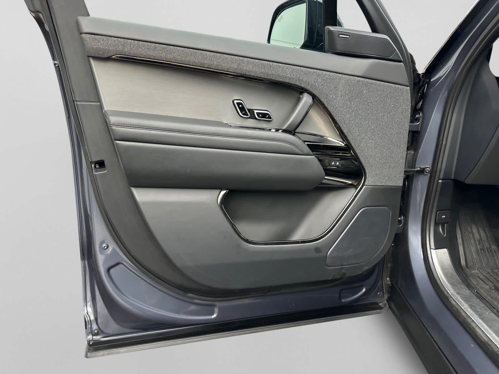 used 2023 Land Rover Range Rover Sport car, priced at $60,000