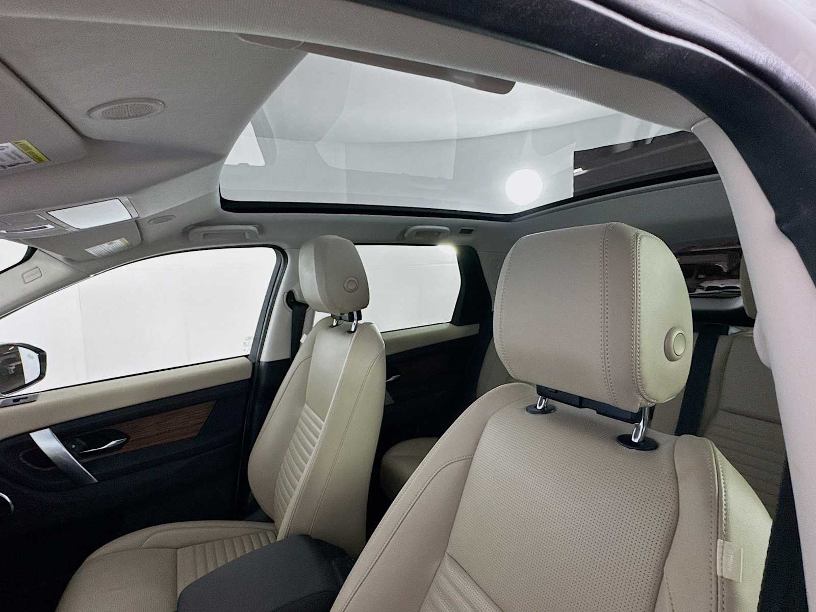 used 2025 Land Rover Discovery Sport car, priced at $40,000