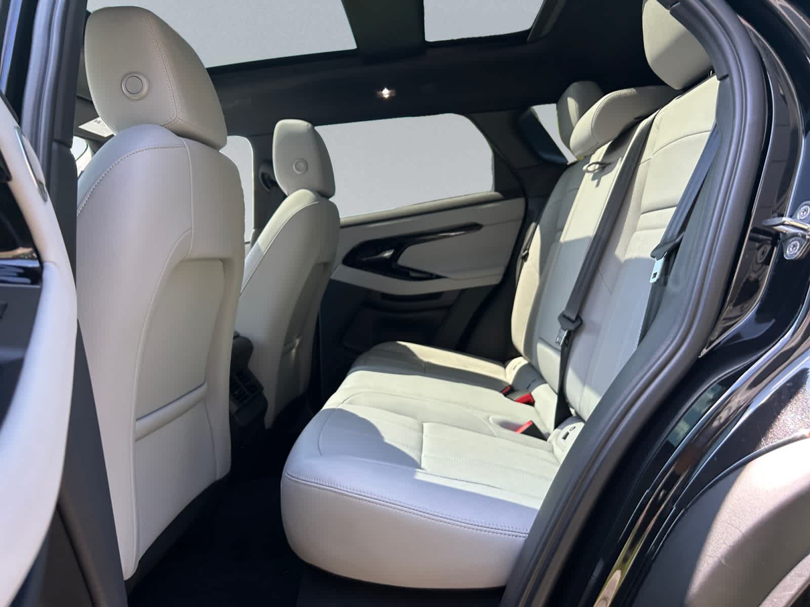 2026 Land Rover Range Rover Evoque S - Photo 18
