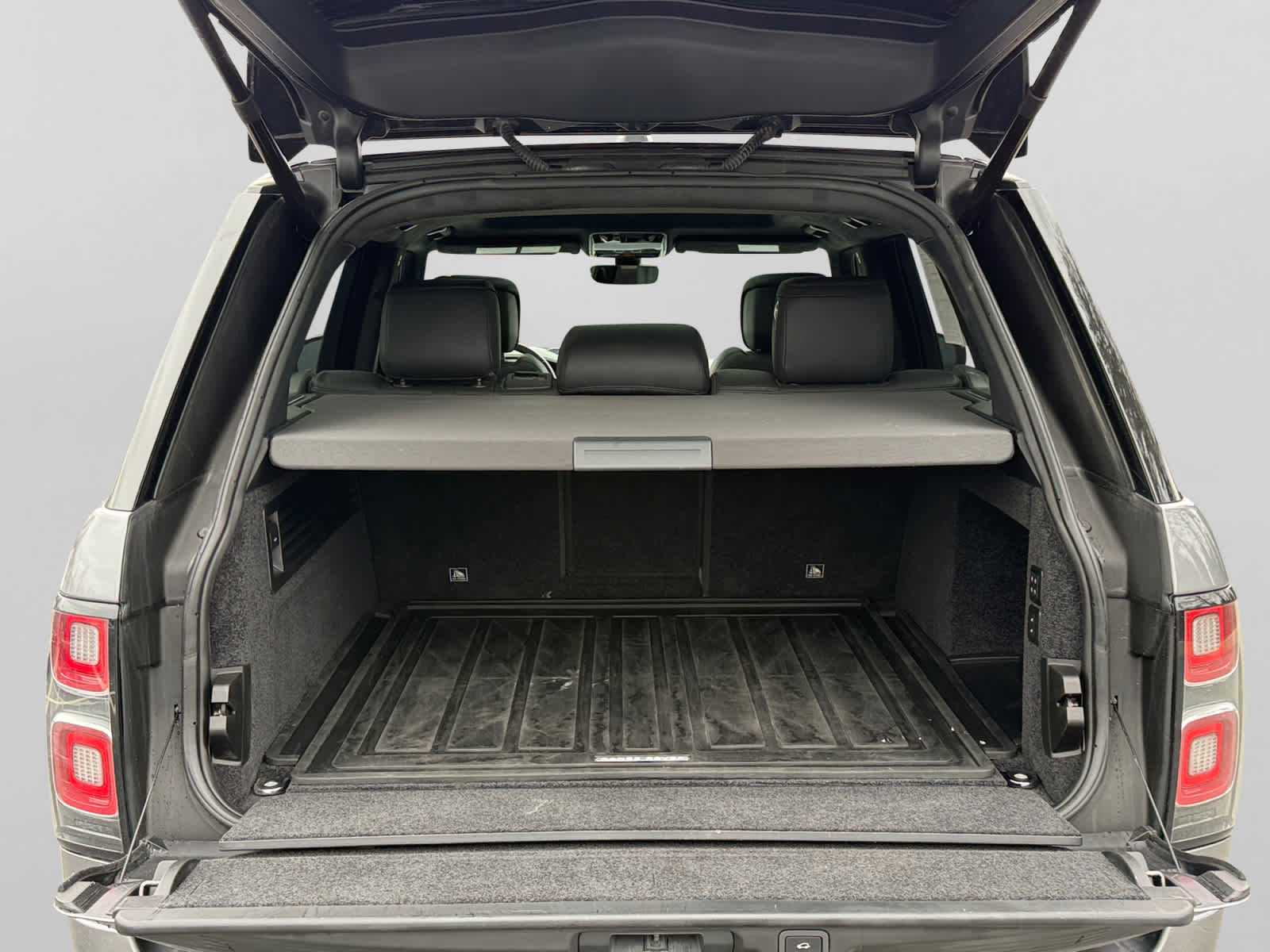 used 2020 Land Rover Range Rover car, priced at $29,000