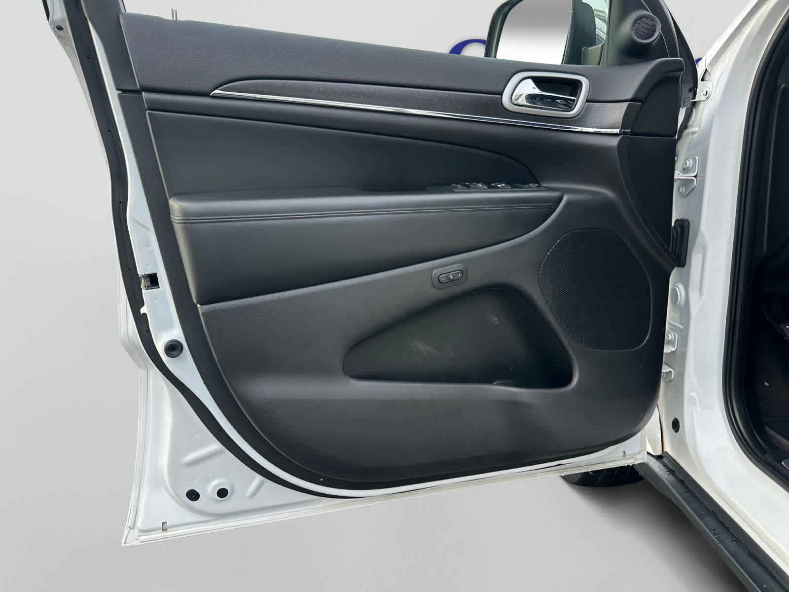 used 2018 Jeep Grand Cherokee car, priced at $15,000