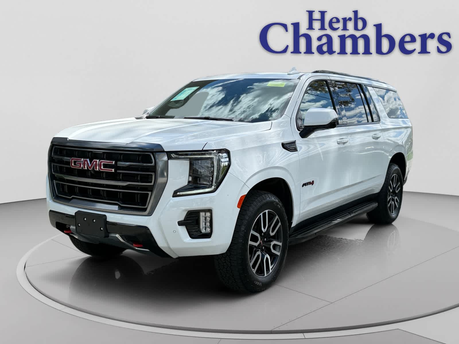 2023 GMC Yukon 4WD AT4's photo