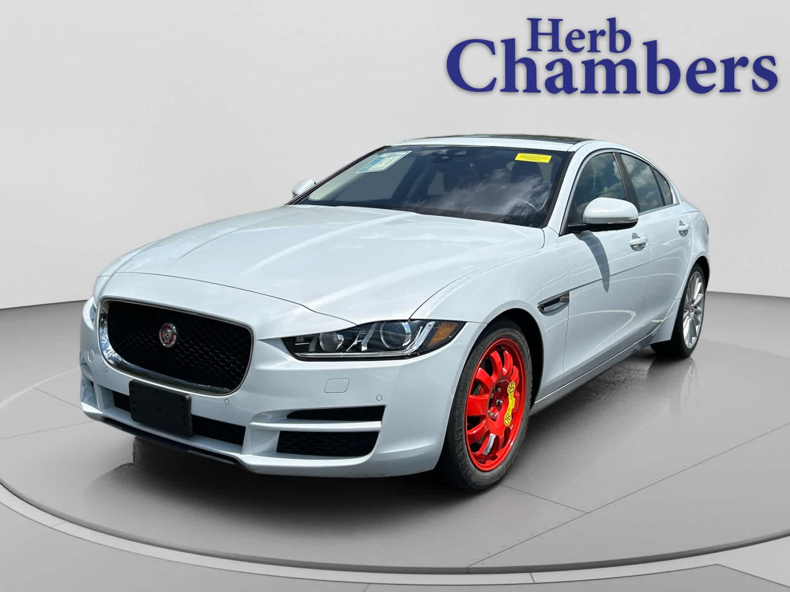 2018 Jaguar XE 35t Portfolio Limited Edition's photo