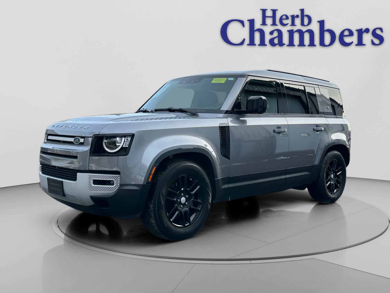 2023 Land Rover Defender S's photo