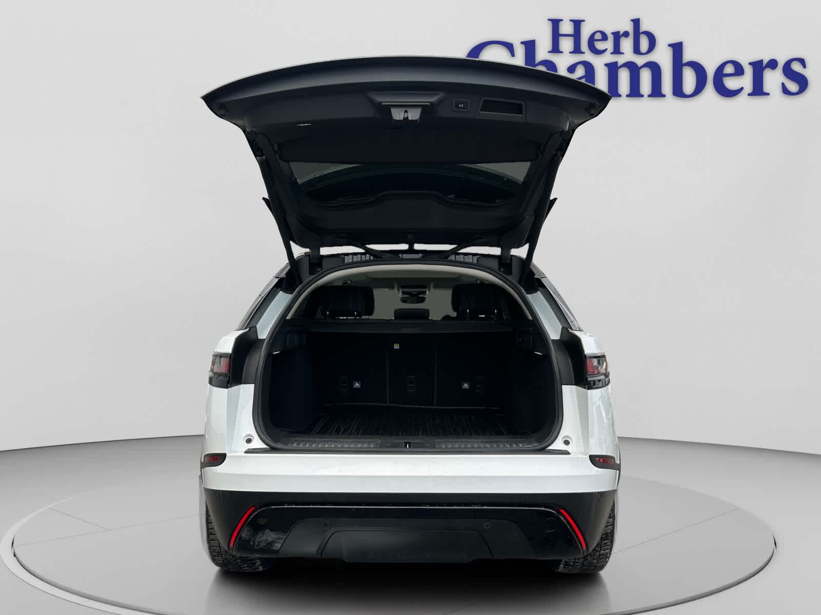 used 2020 Land Rover Range Rover Velar car, priced at $24,000