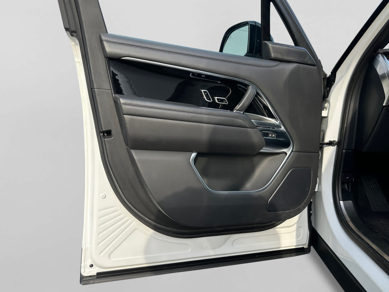 used 2022 Land Rover Range Rover car, priced at $81,000