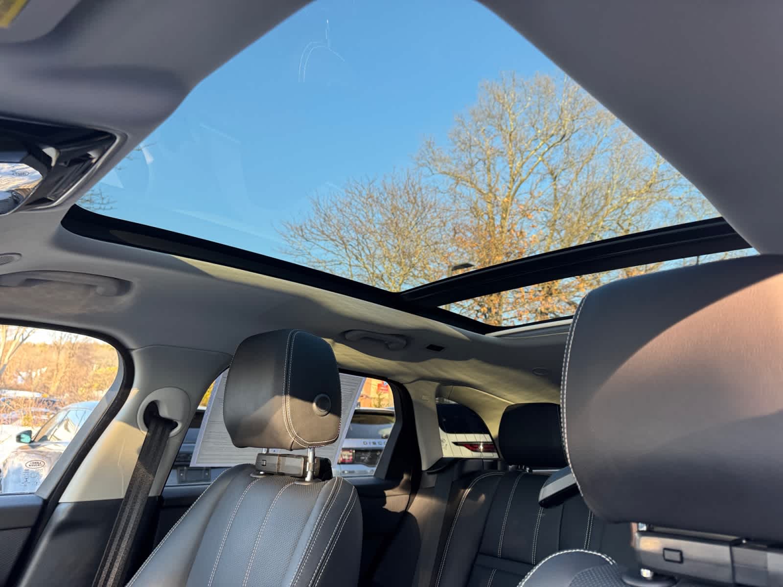 used 2023 Land Rover Range Rover Velar car, priced at $38,000