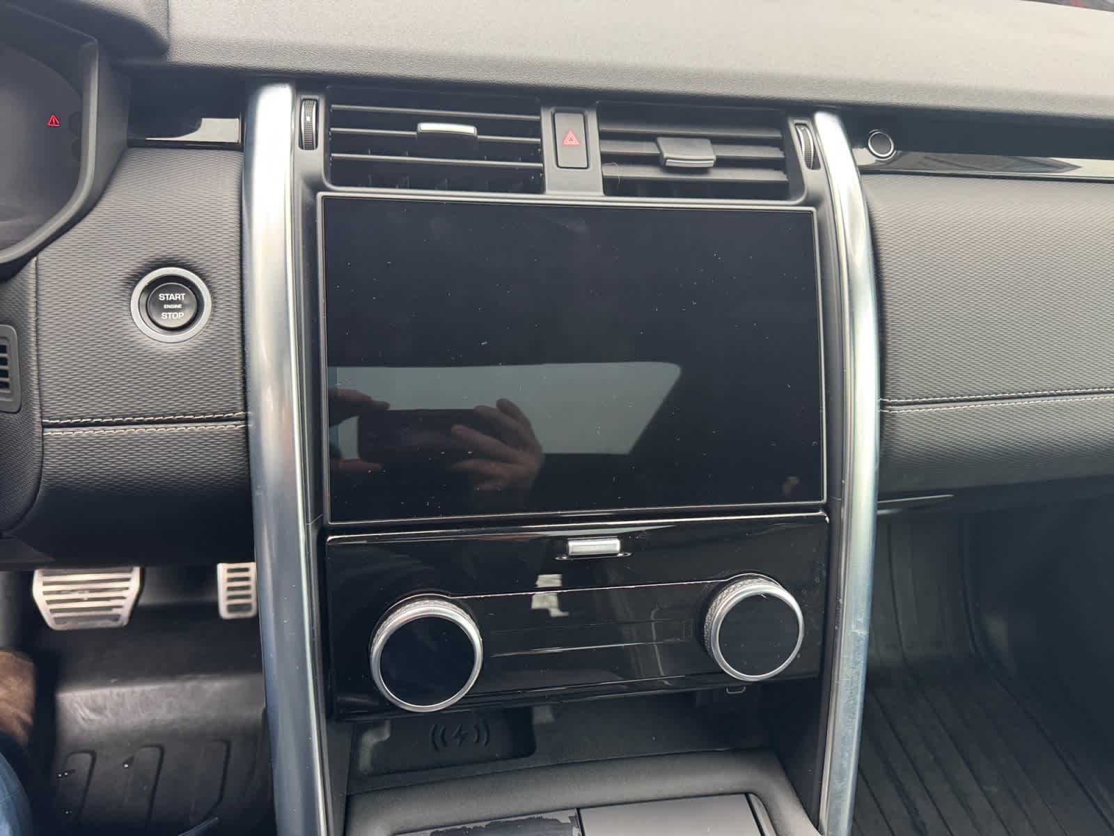 used 2021 Land Rover Discovery car, priced at $26,000