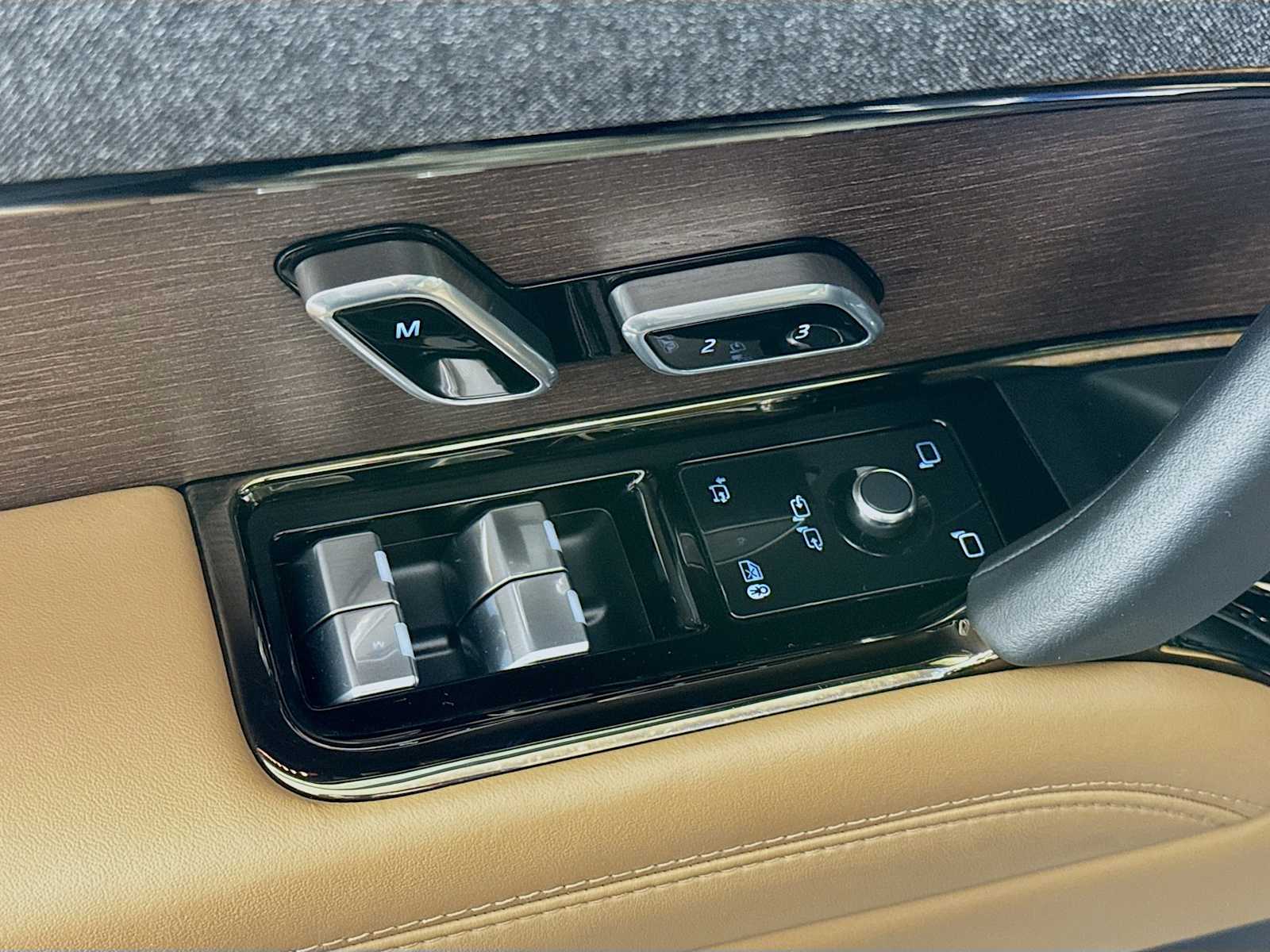 used 2023 Land Rover Range Rover Sport car, priced at $63,000