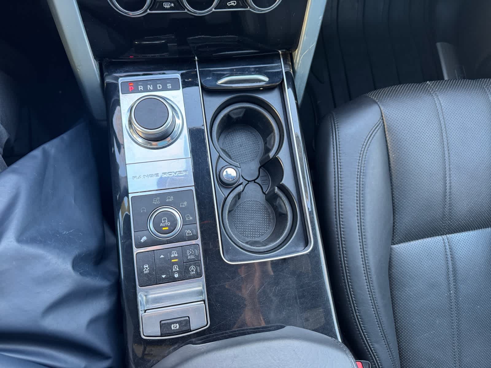 used 2015 Land Rover Range Rover car, priced at $19,000