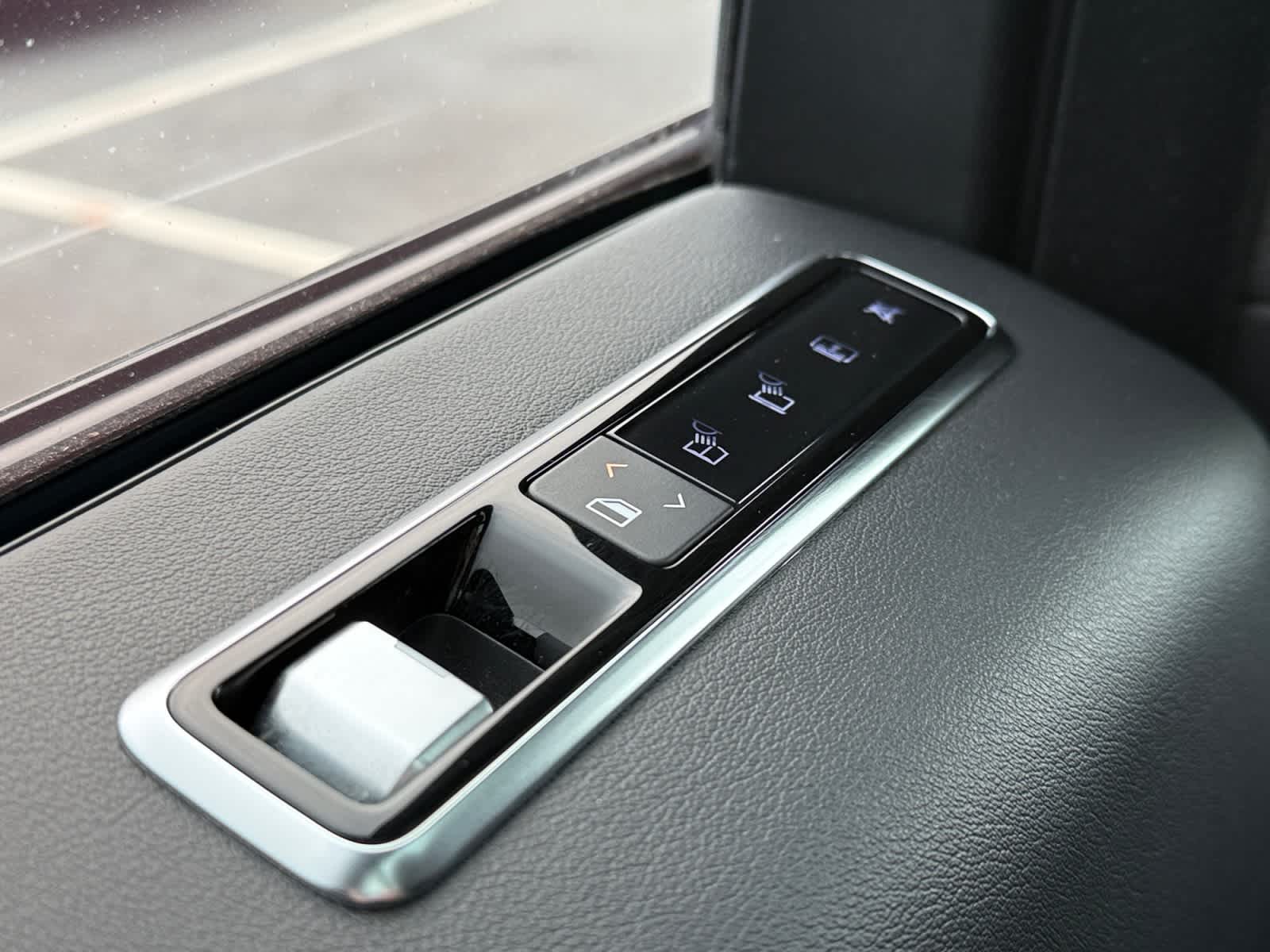 used 2020 Land Rover Range Rover car, priced at $29,000