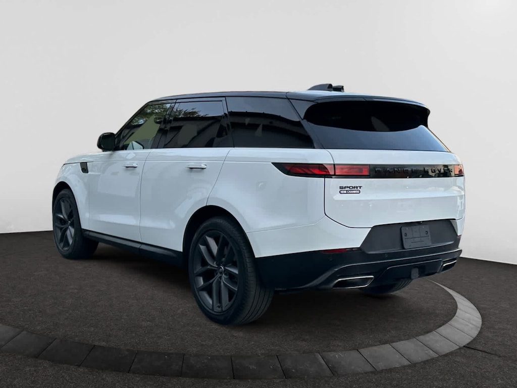 Used 2024 Land Rover Range Rover Sport SE SUV