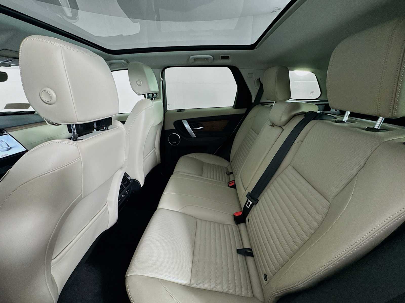 used 2025 Land Rover Discovery Sport car, priced at $40,000