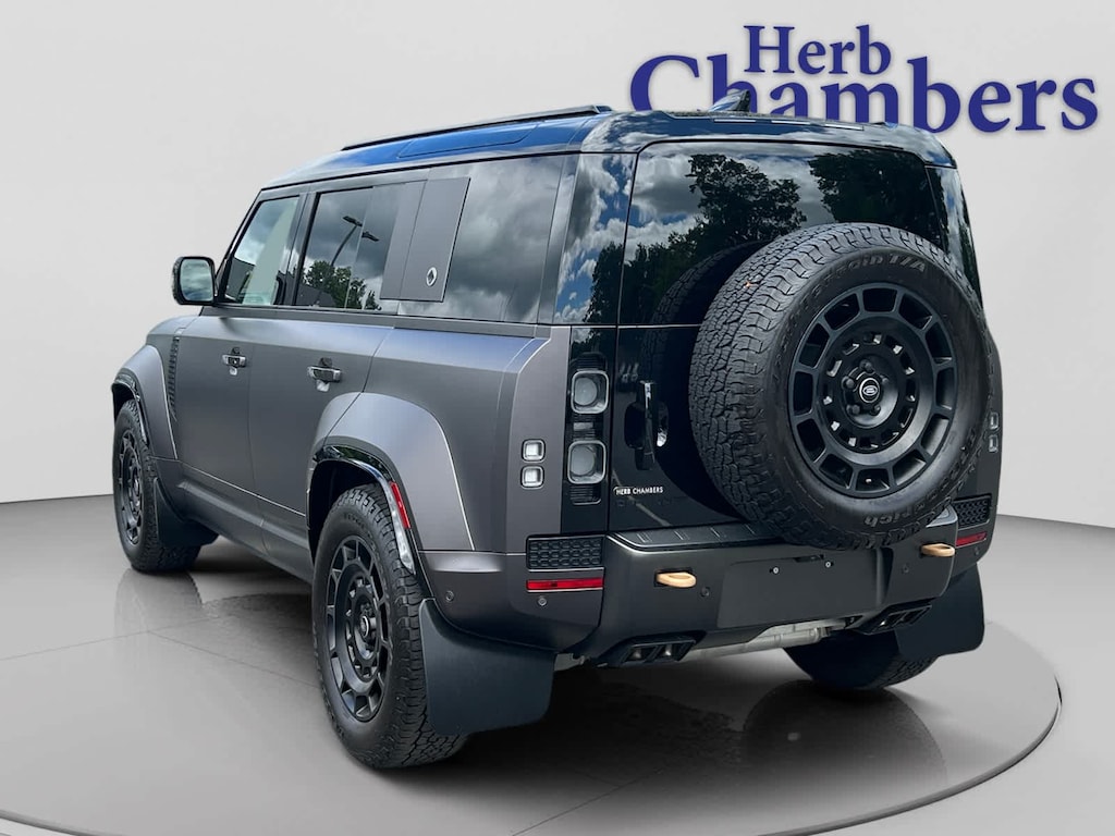 Used 2025 Land Rover Defender Octa SUV