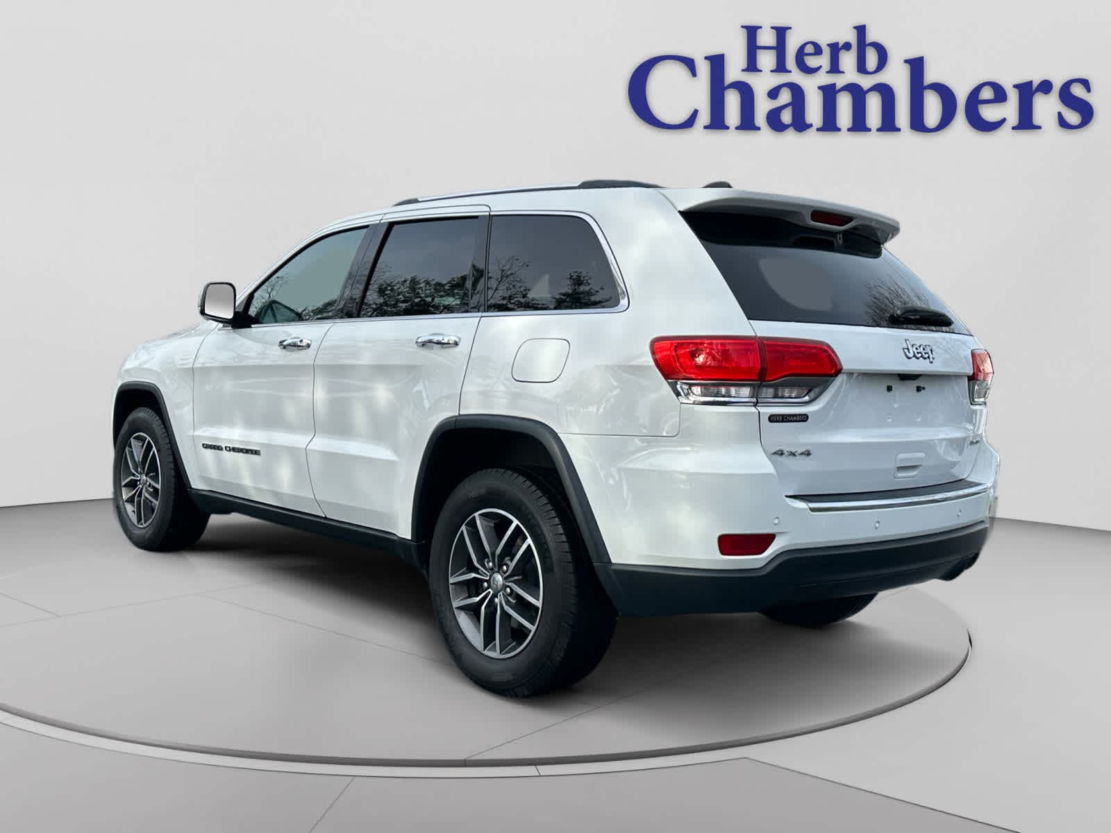 used 2018 Jeep Grand Cherokee car, priced at $15,000