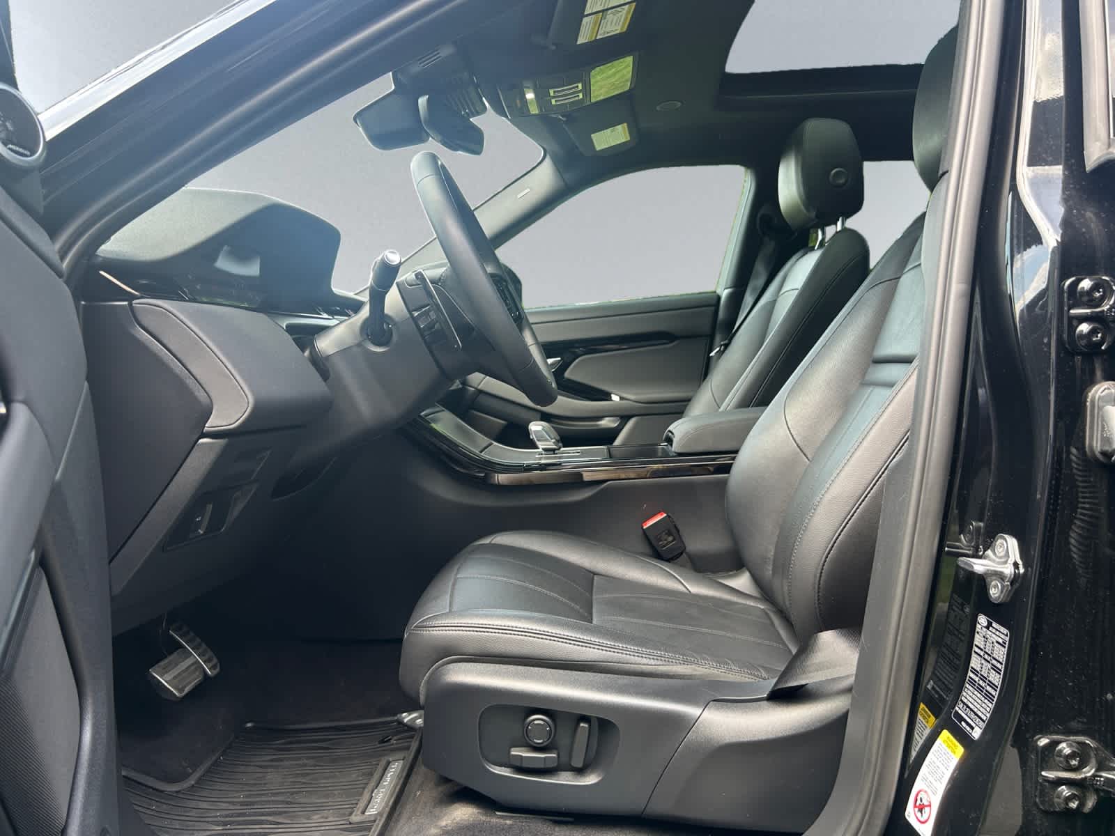 2024 Land Rover Range Rover Evoque Dynamic SE - Photo 11