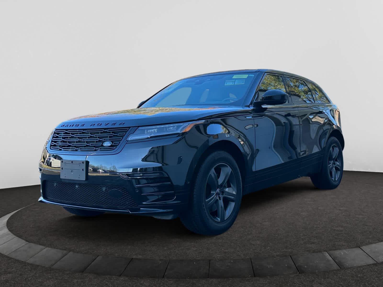 2025 Land Rover Range Rover Velar Dynamic SE's photo