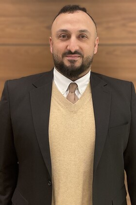 Staff member Amir Aliabadi from ID_761a47