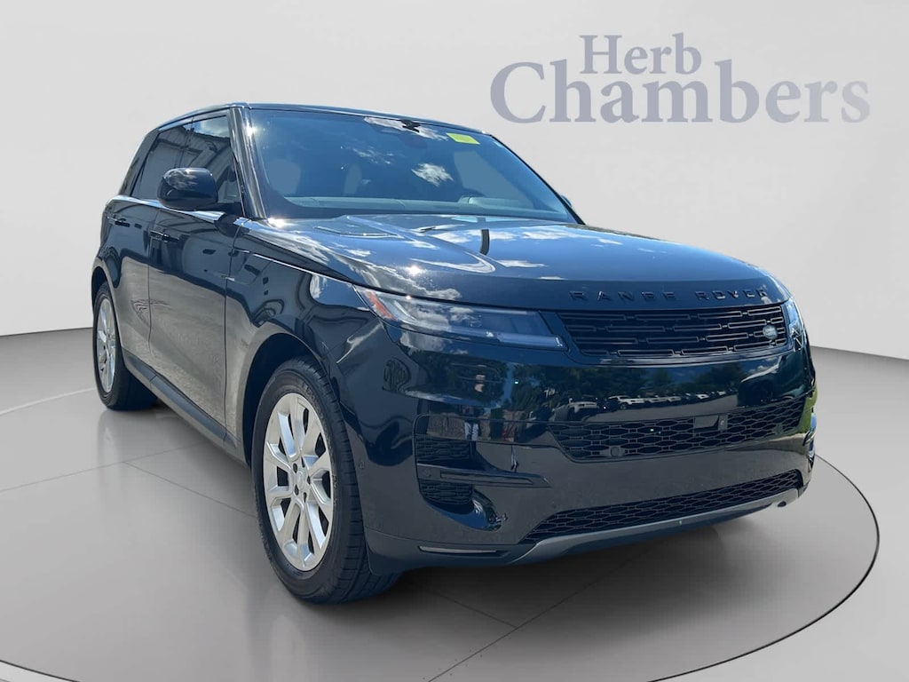 Used 2025 Land Rover Range Rover Sport SE SUV