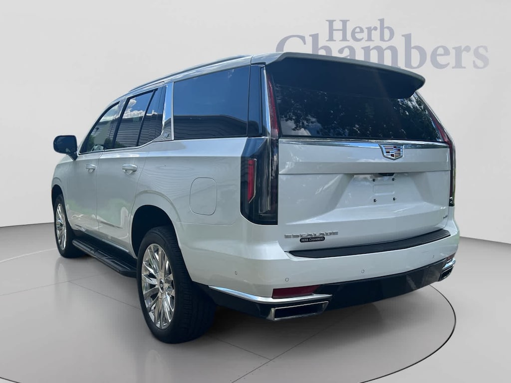 Used 2024 Cadillac Escalade 4WD Premium Luxury SUV