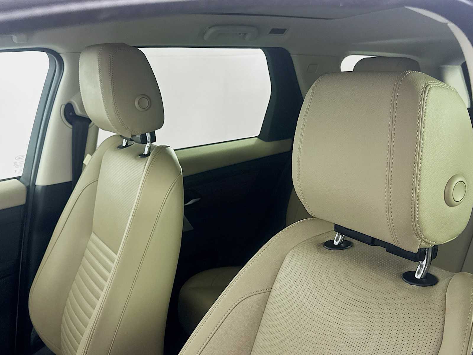 used 2025 Land Rover Discovery Sport car, priced at $40,000