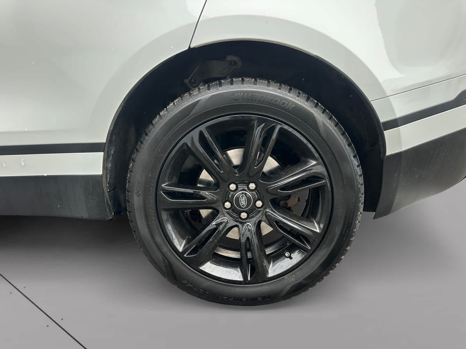 used 2020 Land Rover Range Rover Velar car, priced at $24,000