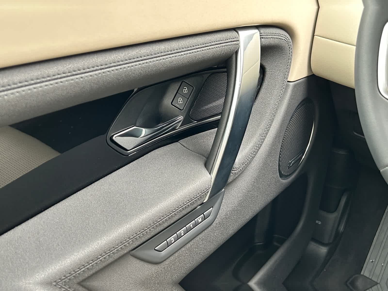 2025 Land Rover Discovery Sport S - Photo 15