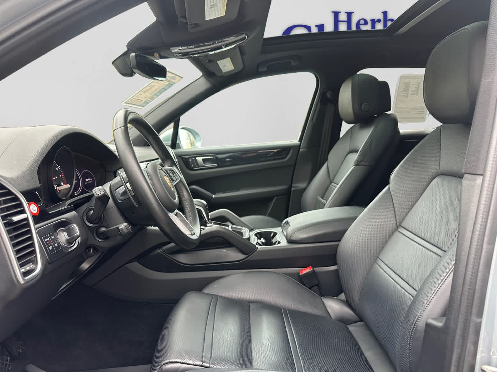 used 2022 Porsche Cayenne car, priced at $53,000