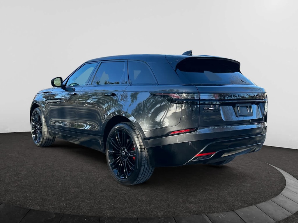 Used 2025 Land Rover Range Rover Velar Dynamic SE SUV
