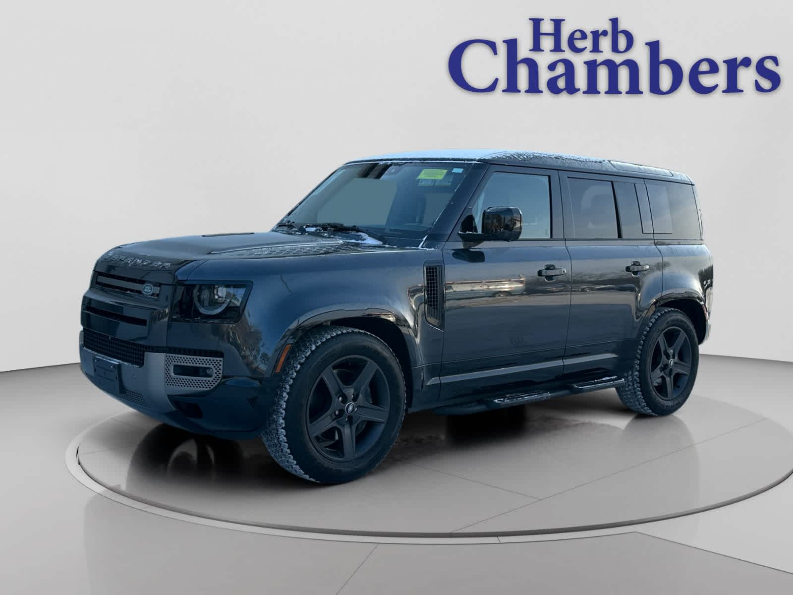 2025 Land Rover Defender X-Dynamic SE's photo