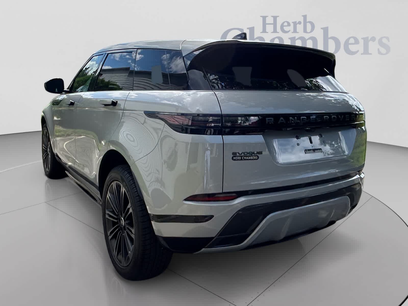 2026 Land Rover Range Rover Evoque Dynamic SE - Photo 4