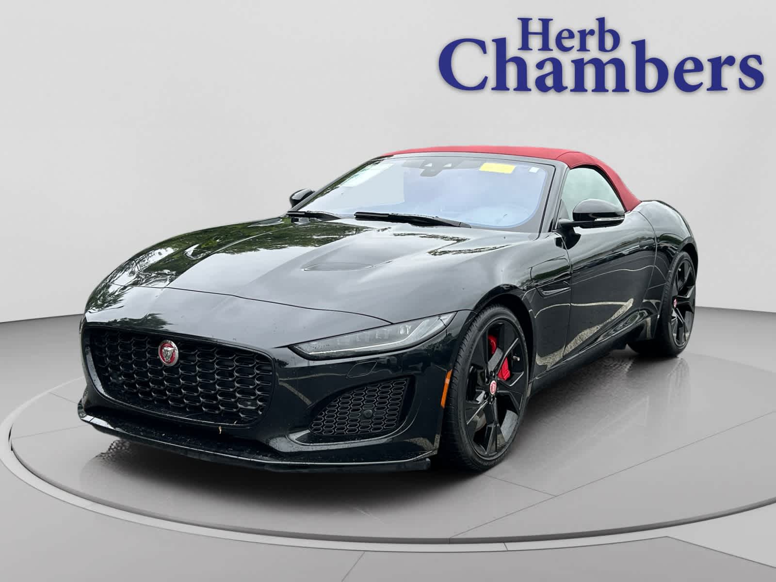 2023 Jaguar F-TYPE P450 Convertible's photo