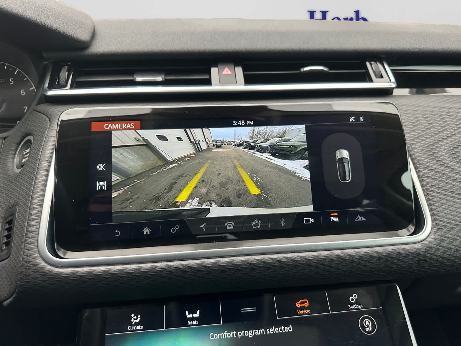 used 2020 Land Rover Range Rover Velar car, priced at $24,000