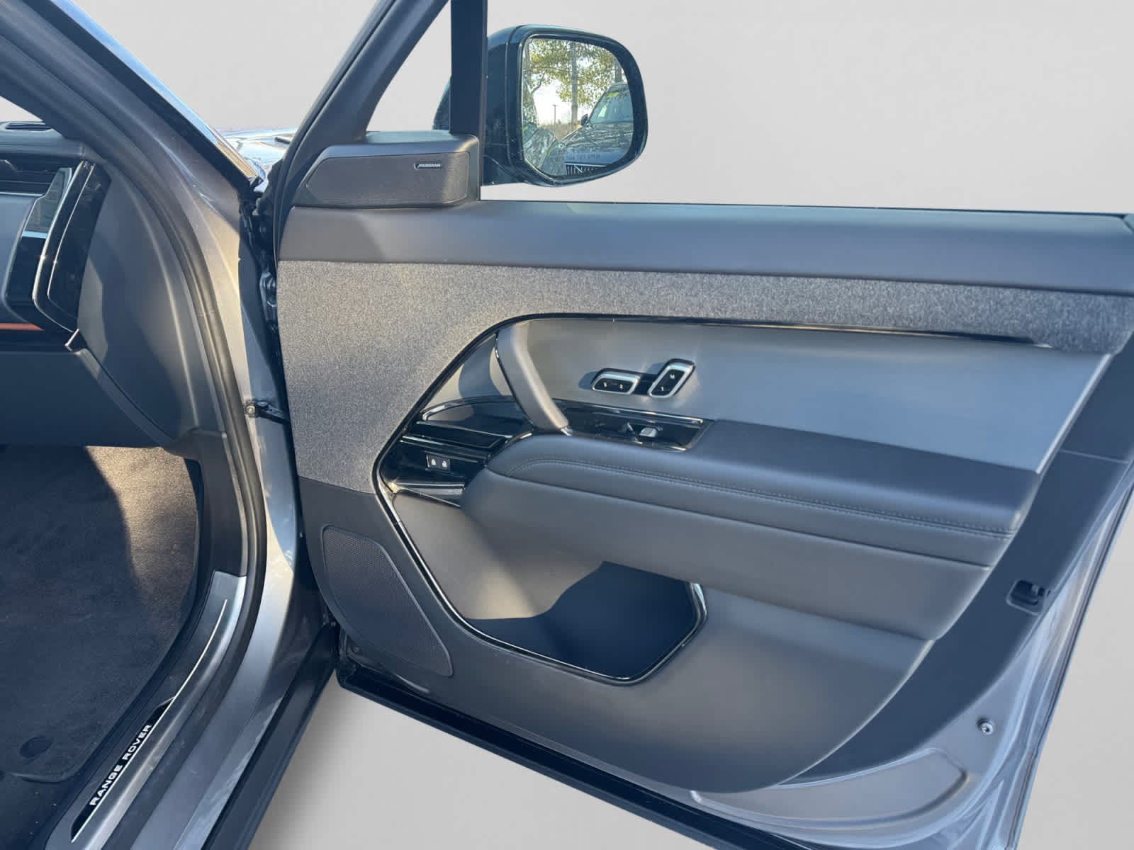 used 2025 Land Rover Range Rover Sport car, priced at $74,000