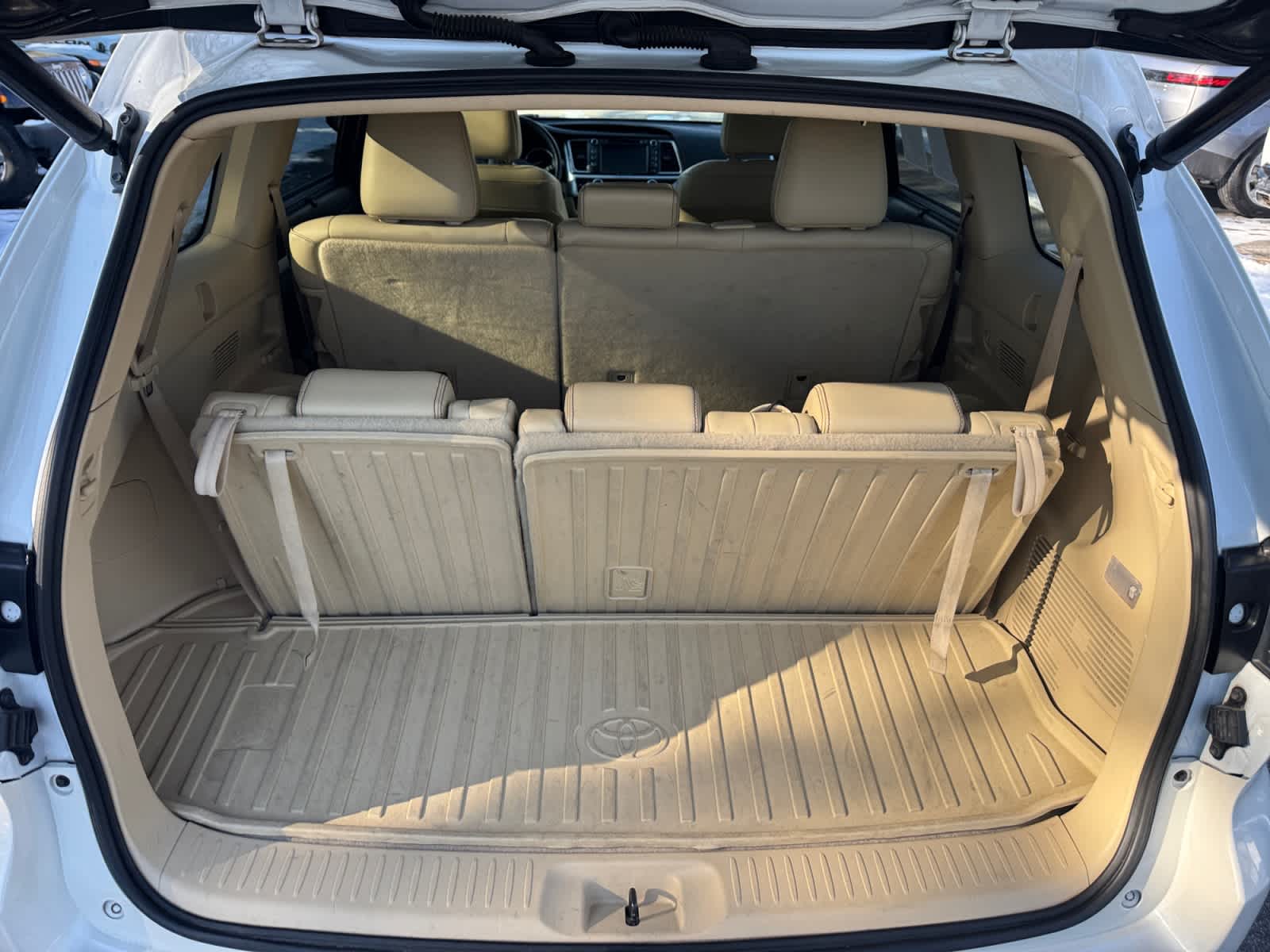 used 2017 Toyota Highlander car, priced at $22,500