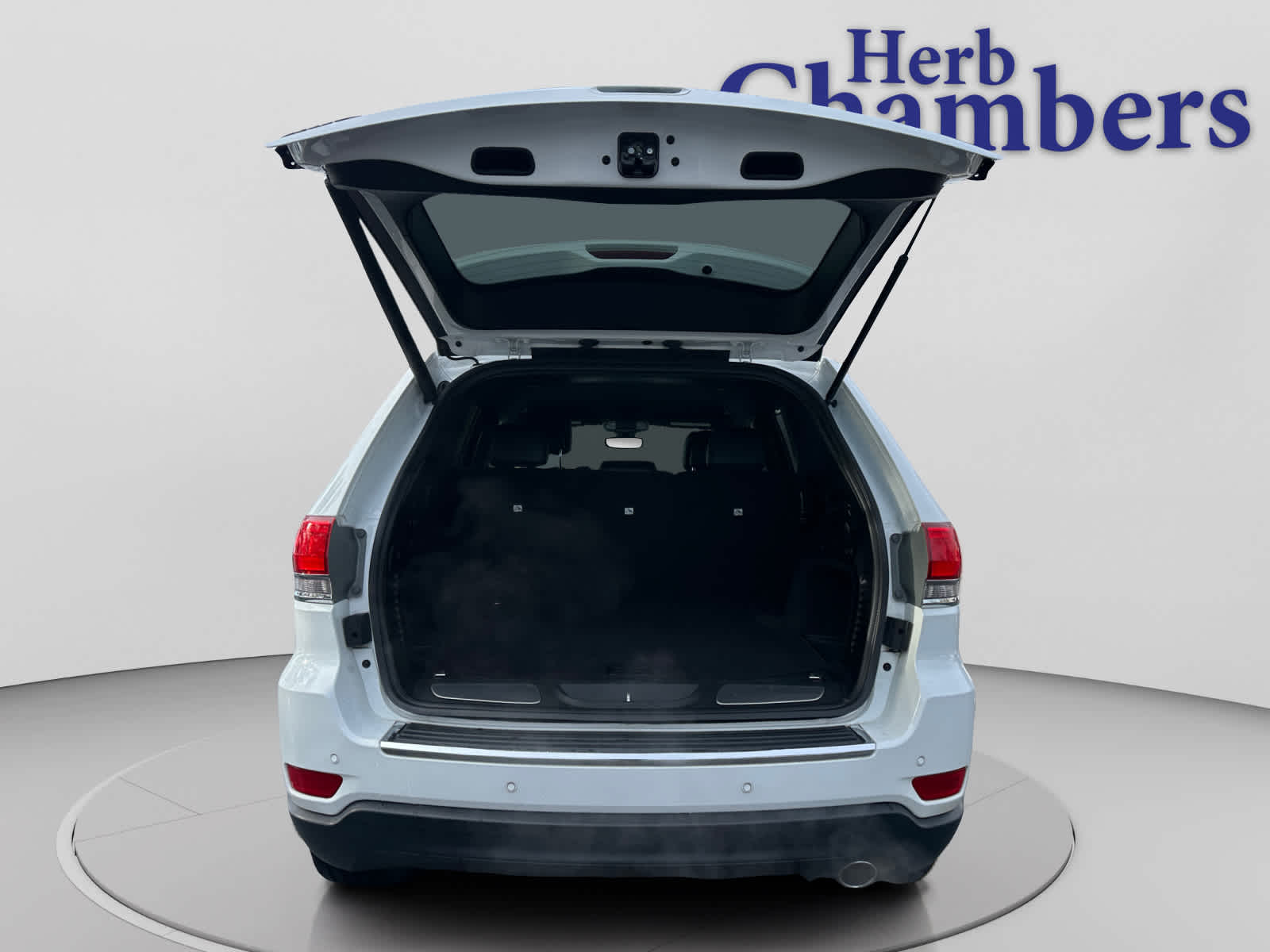 used 2018 Jeep Grand Cherokee car, priced at $15,000