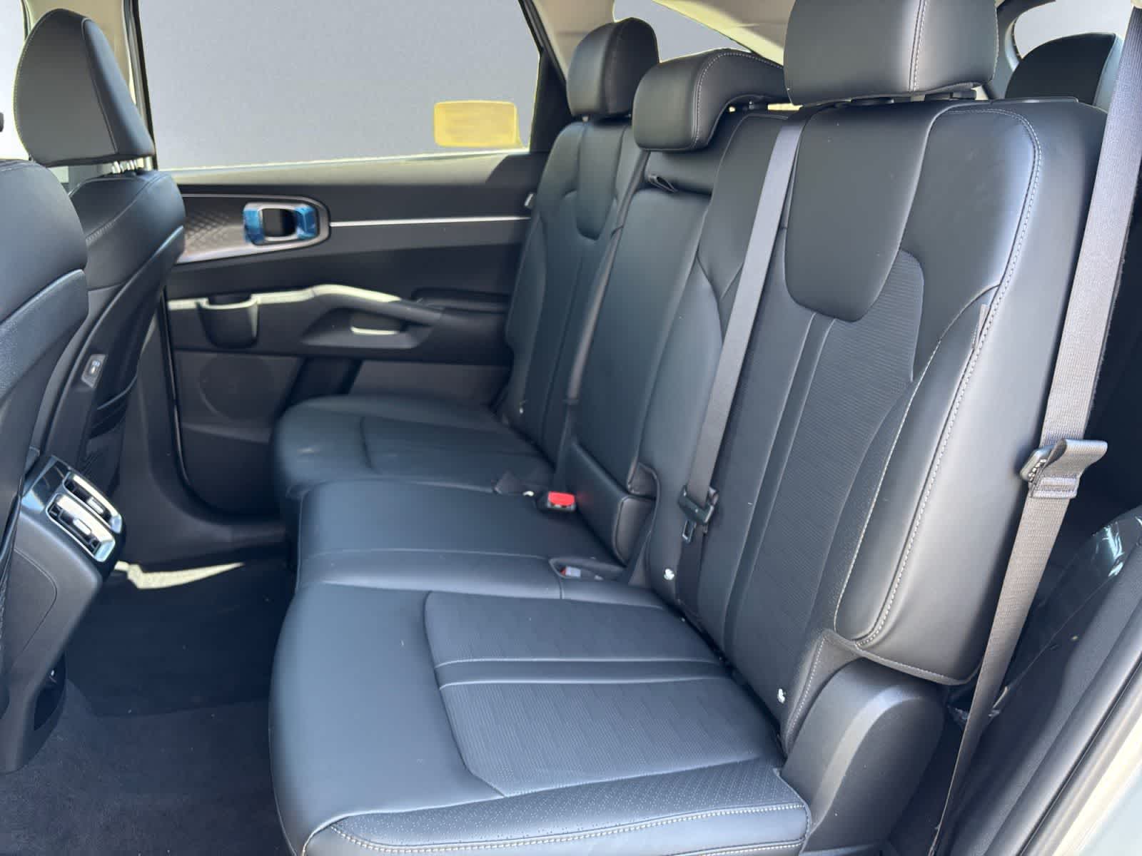 new 2026 Kia Sorento car, priced at $40,260