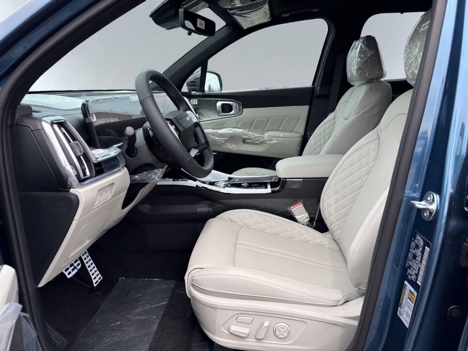 new 2026 Kia Sorento Hybrid car, priced at $48,177