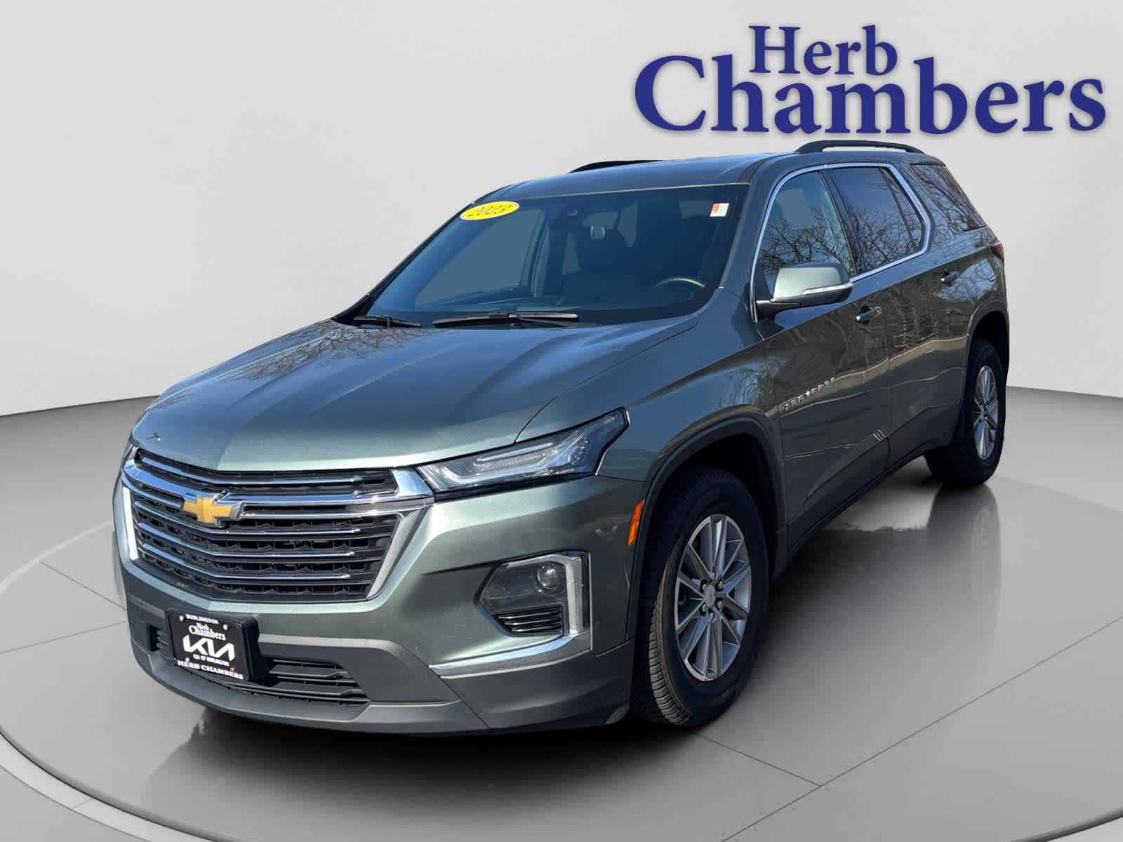 used 2023 Chevrolet Traverse car, priced at $23,999