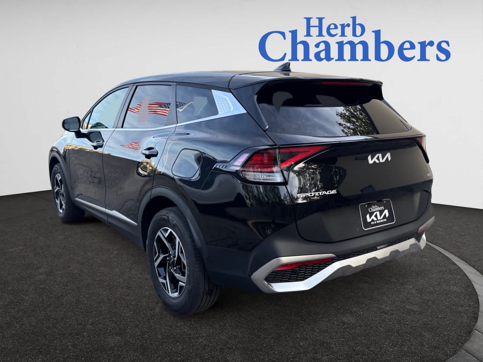 2023 Kia Sportage LX photo 2