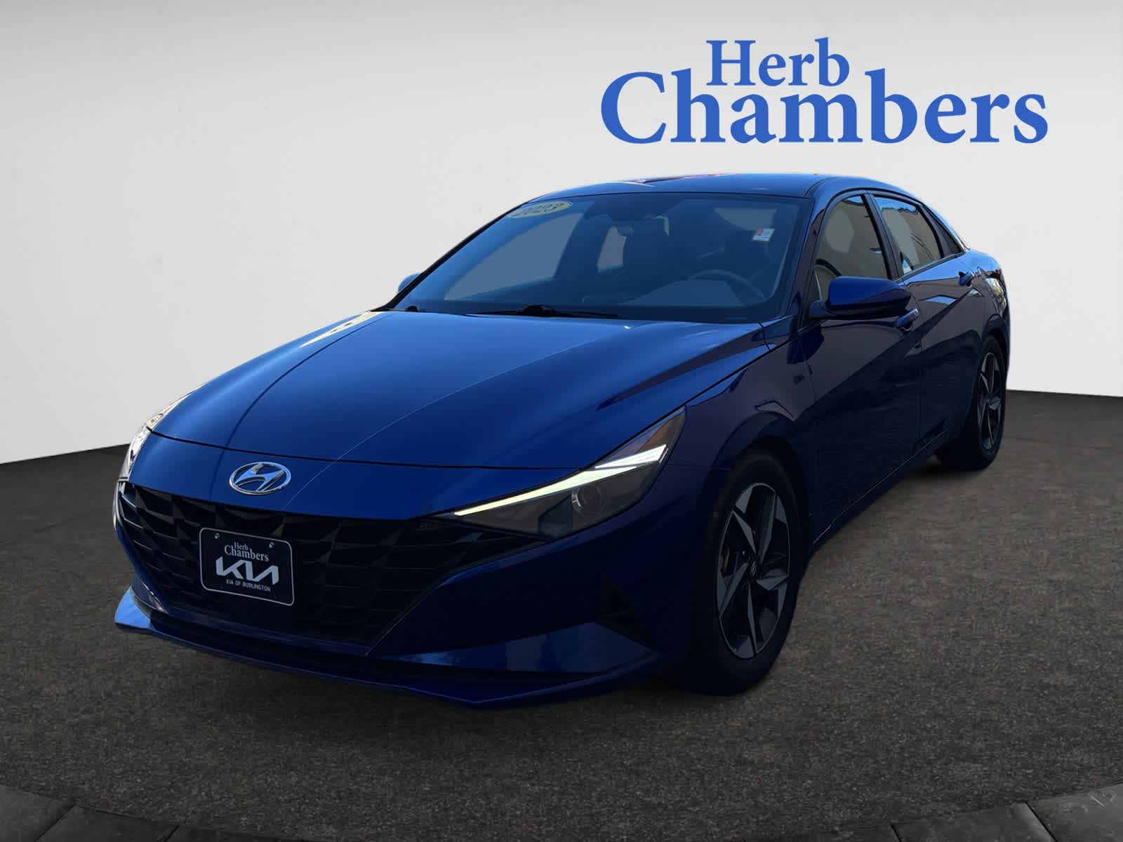 2023 Hyundai Elantra SEL Convenience photo 4