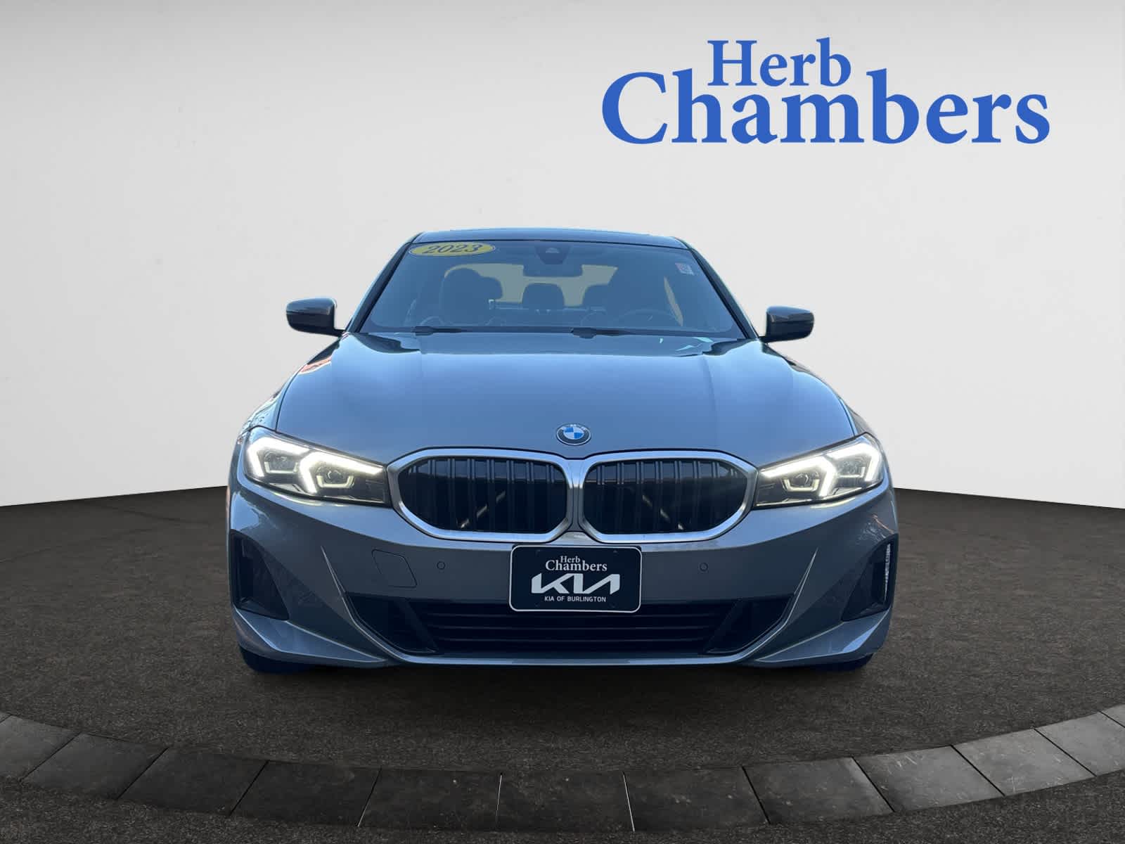 2023 Bmw 330i xDrive photo 2