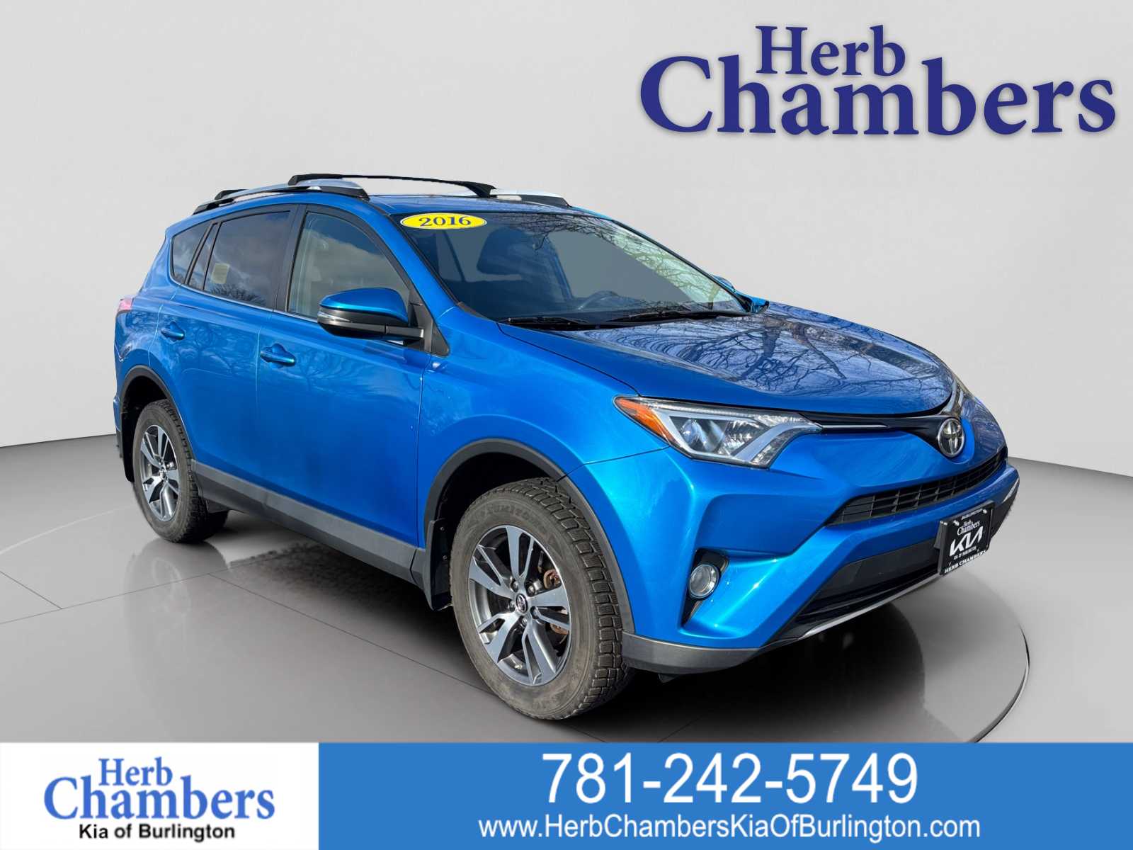 2016 Toyota RAV4 XLE's photo