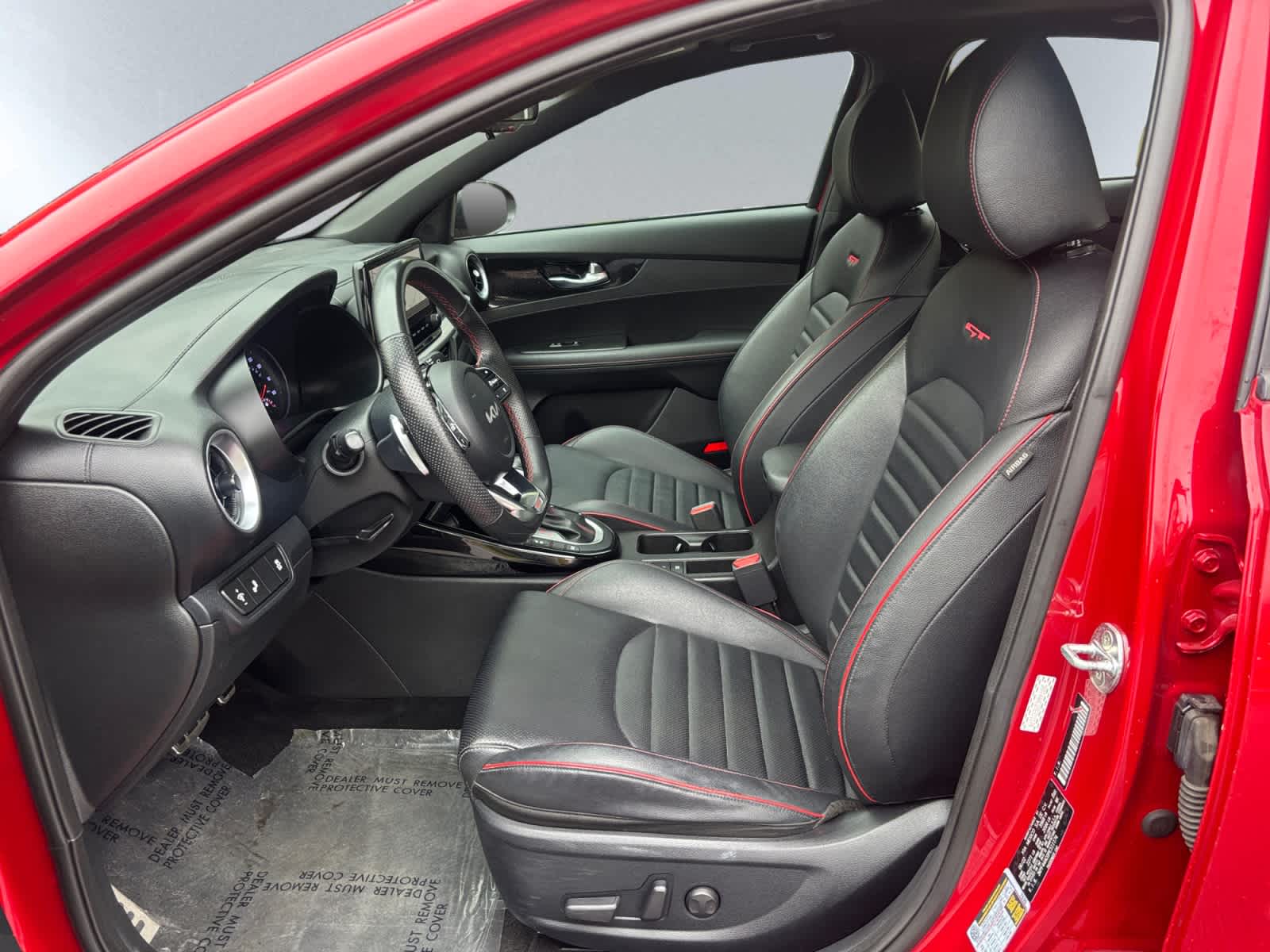 2023 Kia Forte GT - Photo 16