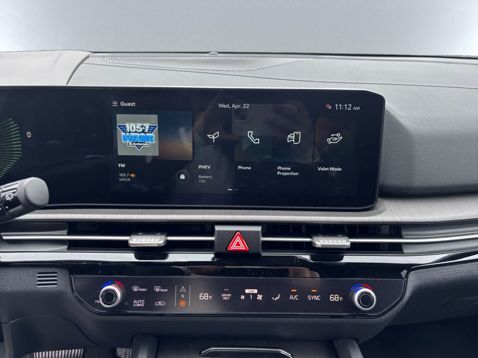 new 2026 Kia Sportage Plug-In Hybrid car, priced at $39,626