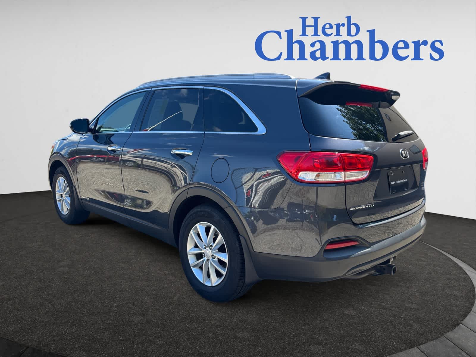 2017 Kia Sorento LX photo 3