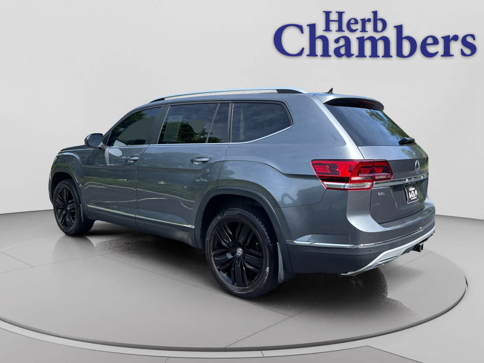 used 2018 Volkswagen Atlas car, priced at $17,999