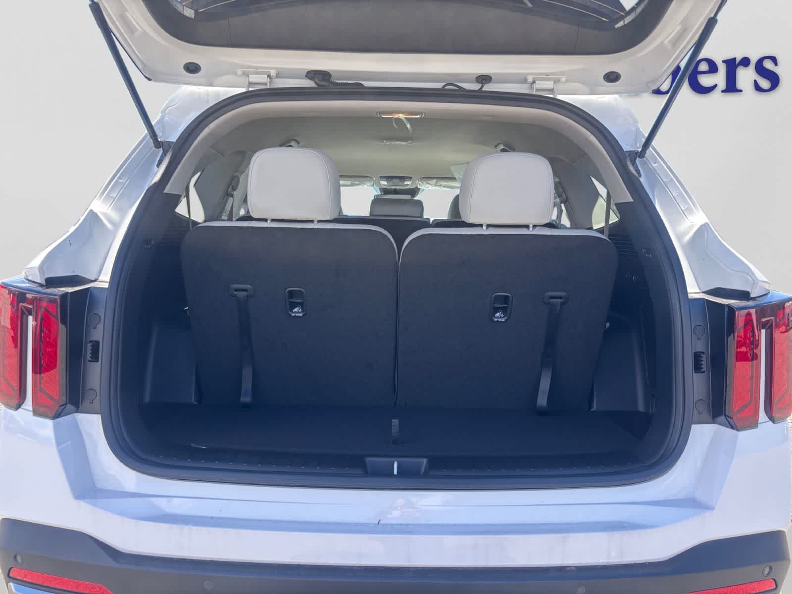 new 2026 Kia Sorento car, priced at $39,970