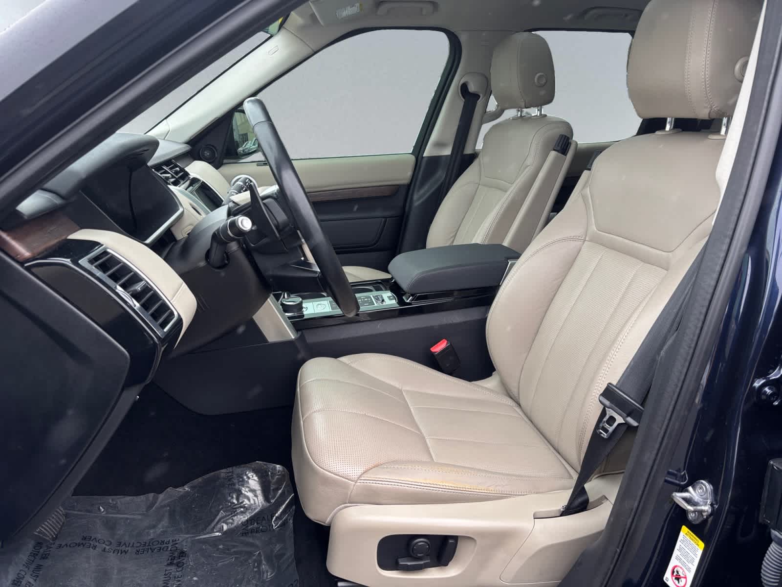 used 2019 Land Rover Discovery car, priced at $21,215